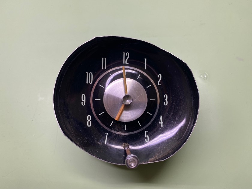 Borg Instruments dashboard clock